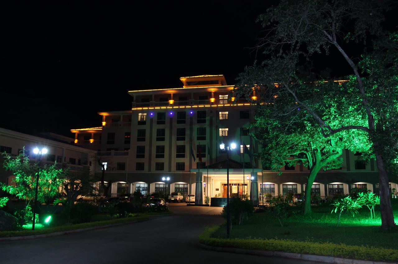 Sogecoa Golden Peacock Hotel Lilongwe Exterior photo