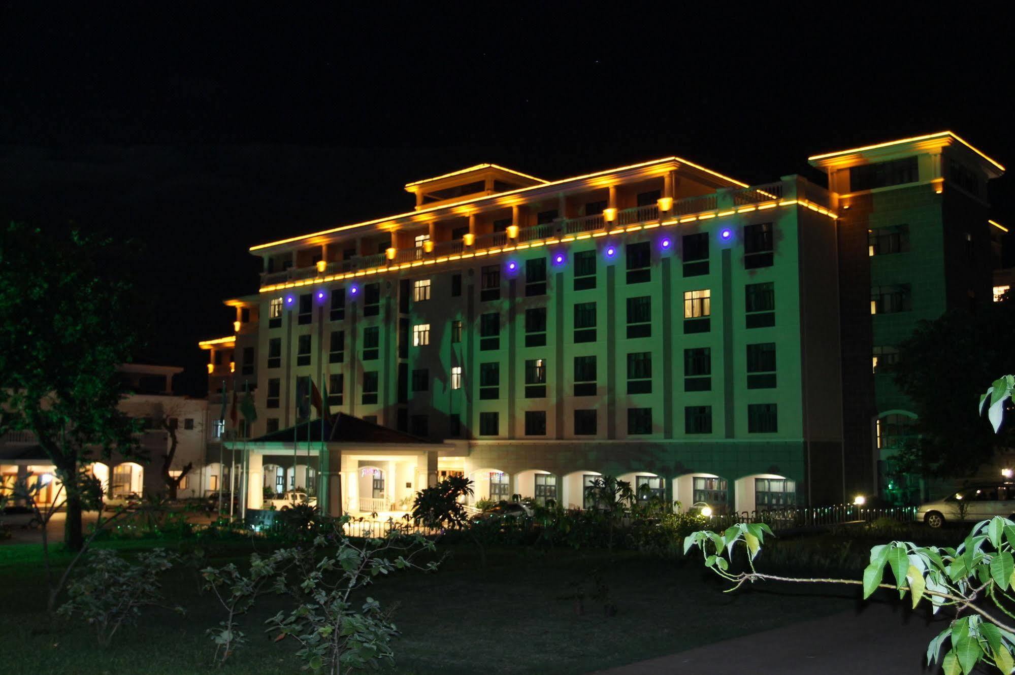 Sogecoa Golden Peacock Hotel Lilongwe Exterior photo